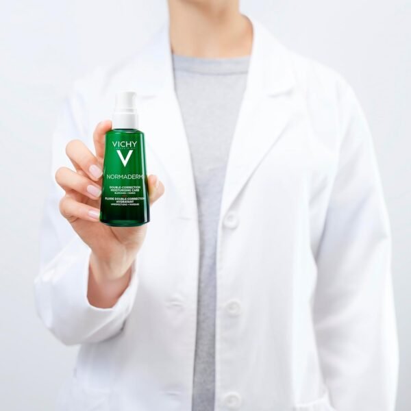 Vichy Normaderm Trattamento Anti-Imperfezioni a Doppia Azione per Pelli Grasse Effetto Correttivo e Idratante con Acido Salicilico, Acido Ialuronico e Frazioni Probiotiche, 50 ml