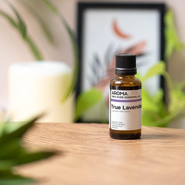 Lavanda Vera Biologica (Lavandula Officinalis) – 30 ml – Olio Essenziale Chemiotipizzato e Certificato AB – Relax & Relax – Aroma Labs – Prodotto in Francia